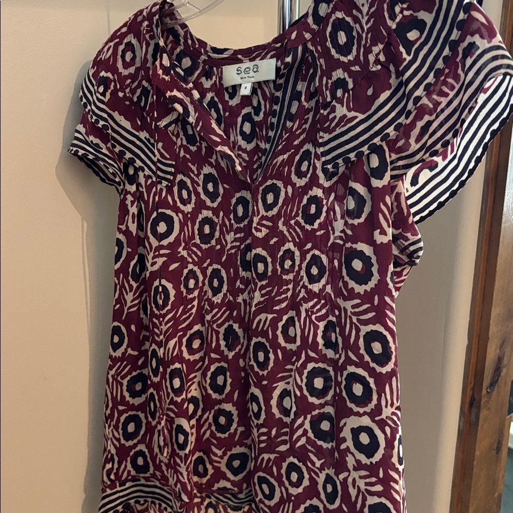 Sea Burgundy and Black Geometric Top size 8